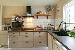Kitchen- click for photo gallery
